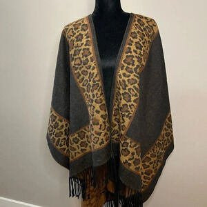 Cejon Cheetah Animal Print Wrap Shawl with Fringe